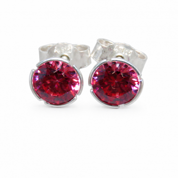 Unser Ohrstecker Lady Glitzer ist aus Ohrstecker 925 Sterlingsilber und Zirkonia. Wir bieten die Zirkonia in den Farben Schwarz, Weiß, Rot, Blau, Gelb, Türkis und Grün an. Diese Ohrstecker wurden in liebevoller Handarbeit in unserem Atelier zusammengefügt